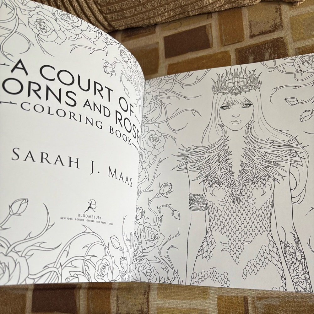 A Court of Thorns and Roses Coloring Book - Picture 3 of 6